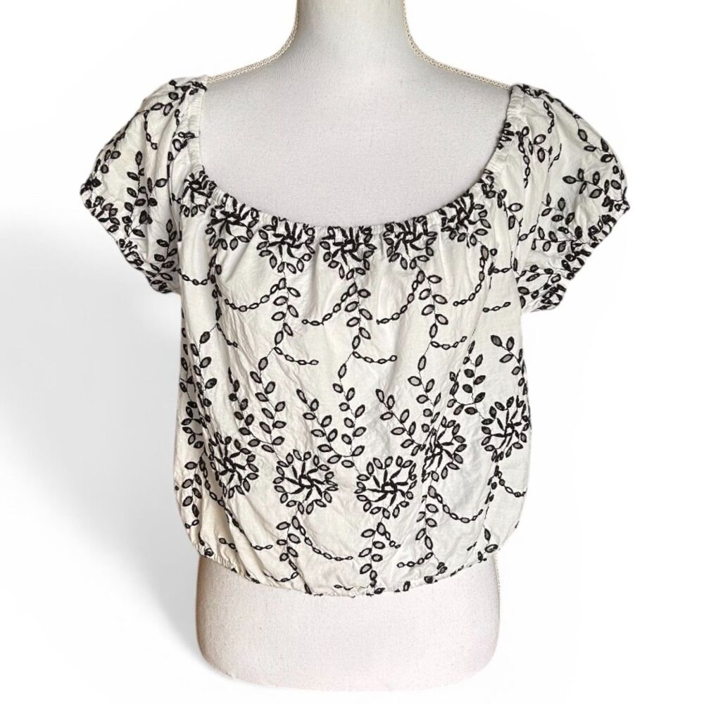 American Eagle Off Shoulder Peasant Crop Top Embroidered White Black Boho L
